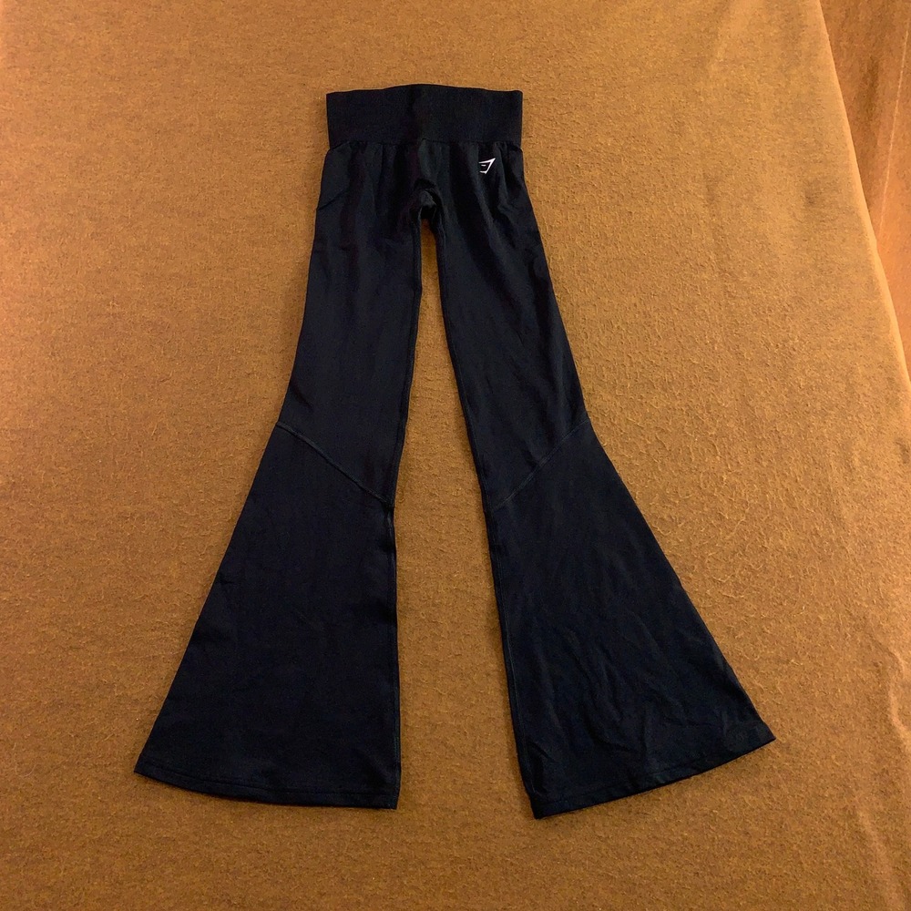 Gymshark Womens XS Black High Waisted Seamless Flare Yoga Pants Leggings New